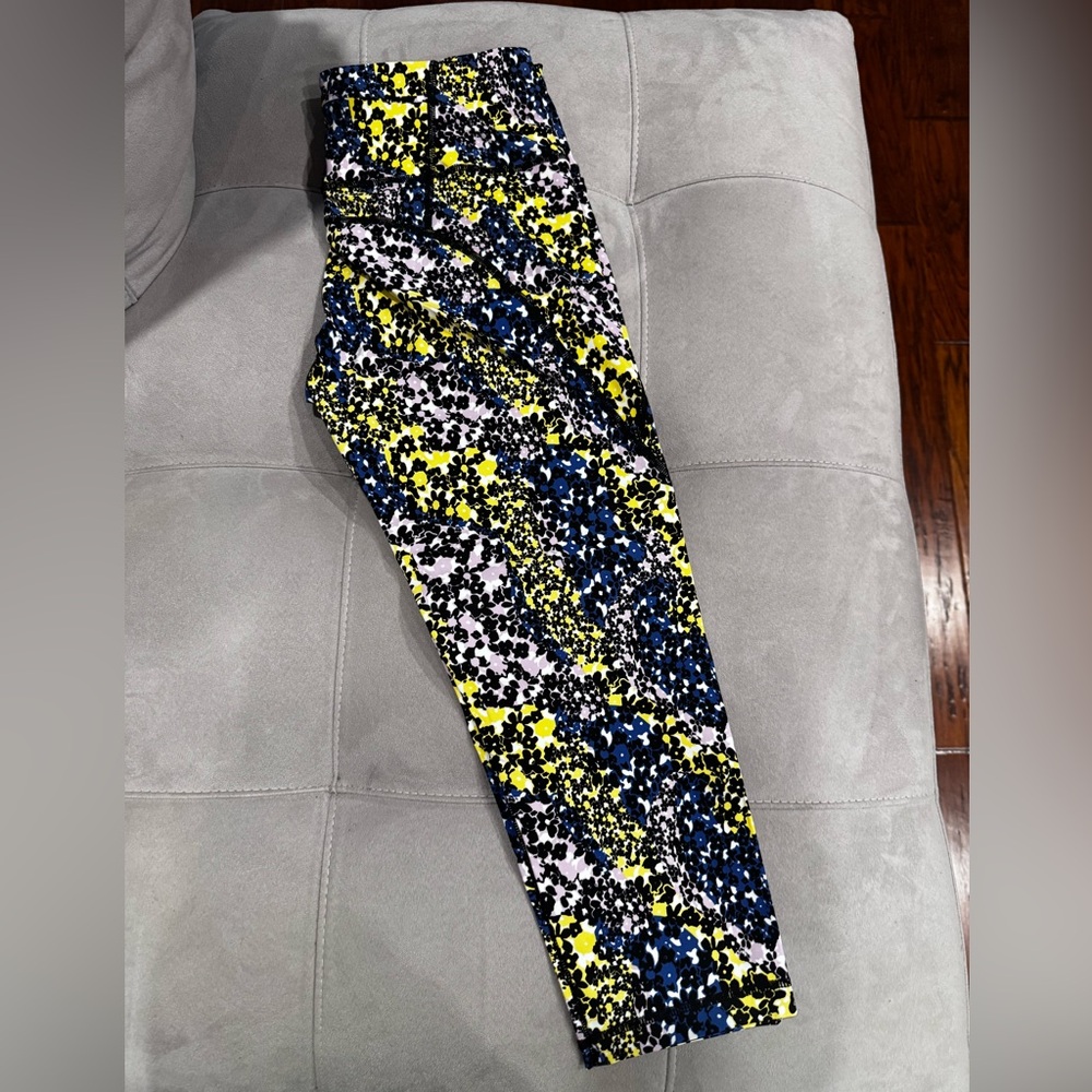 Sweaty Betty Multicolor Floral Crop Leggings NWOT